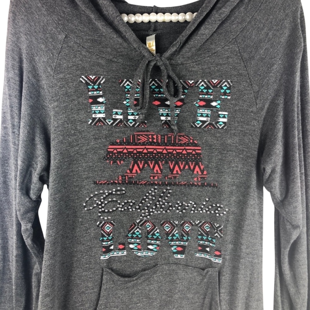 OCASION | Love Graphic Hoodie - Picture 3 of 5